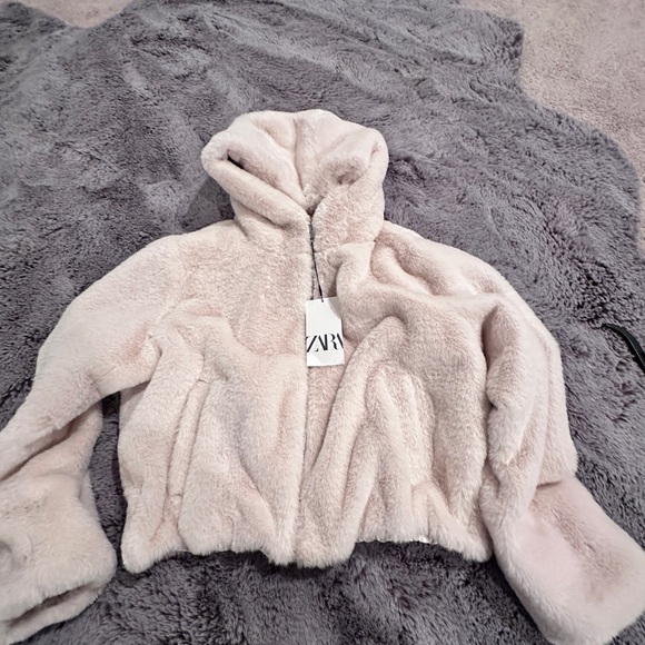 ❌SOLD ❌Brand new Zara faux fur jac - Picture 3 of 6